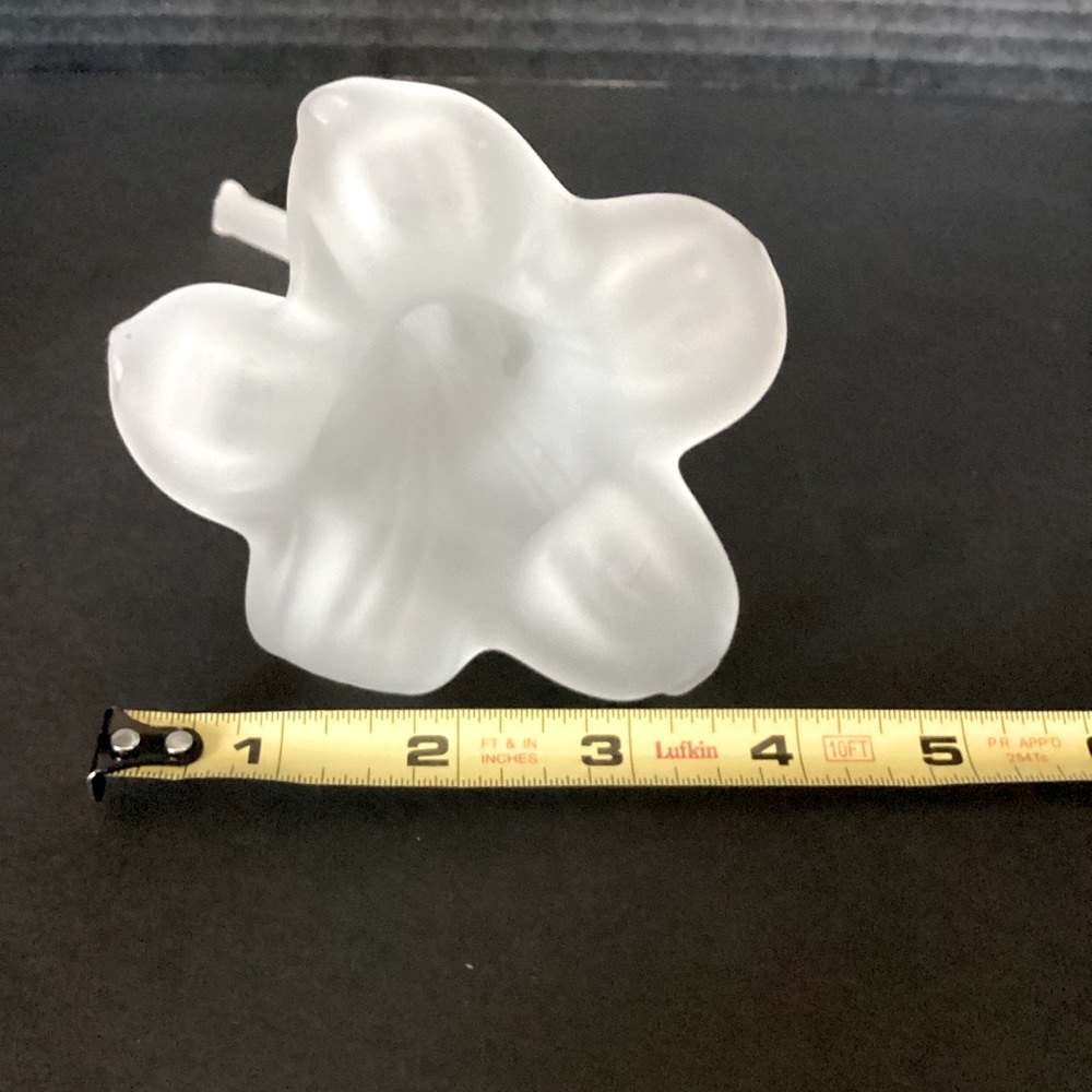 Frosted White Satin Art Glass Trumpet Horn Lily Epergne Flower Holder Bud Vase - Picture 15 of 16